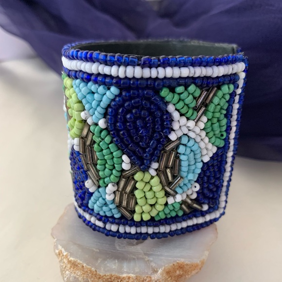 Hand Crafted Blue and Green Beaded Bracelet - Picture 6 of 9